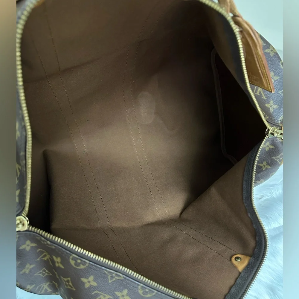 Stunning travel bag